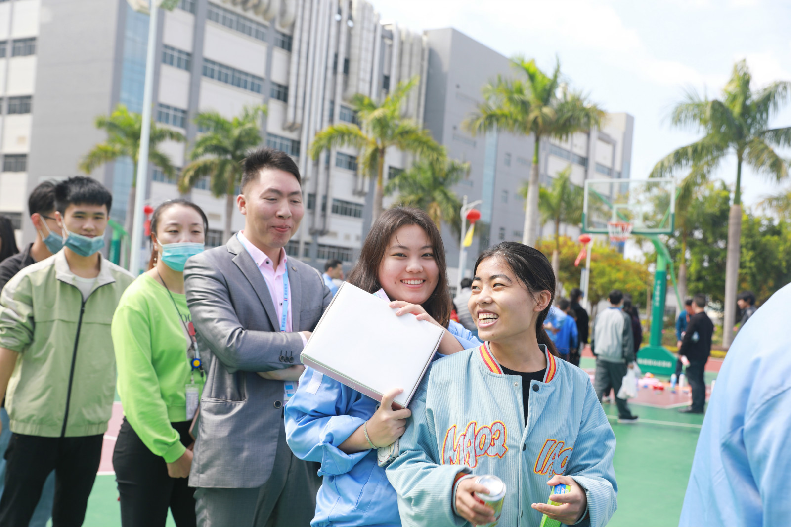 就地過(guò)年，年味不減—我在勝宏挺好的